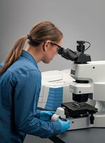 Nicolet&trade; iN&trade; 5 FTIR 显微镜