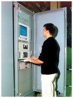 适用于热轧厚板生产线的非接触式测厚仪，RM 200 EG 中厚板测厚仪