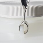 Nalgene&trade; HDPE 带龙头大瓶