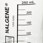 Nalgene&trade; PMP Griffin Low-Form Plastic Beakers