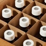 带顶部开口盖的窄口玻璃隔垫瓶