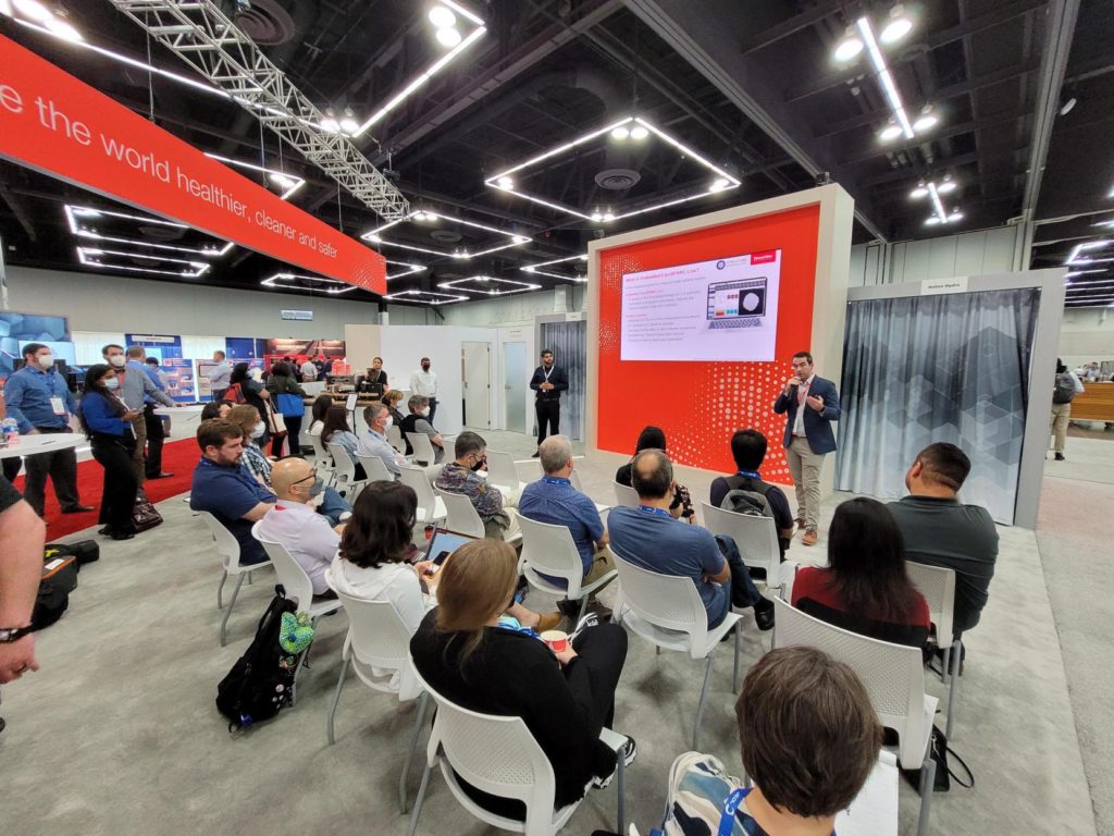 Embedded CryoSPARC Live at M&M 2022