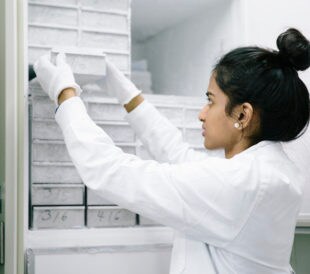 Laboratory sample management freezer