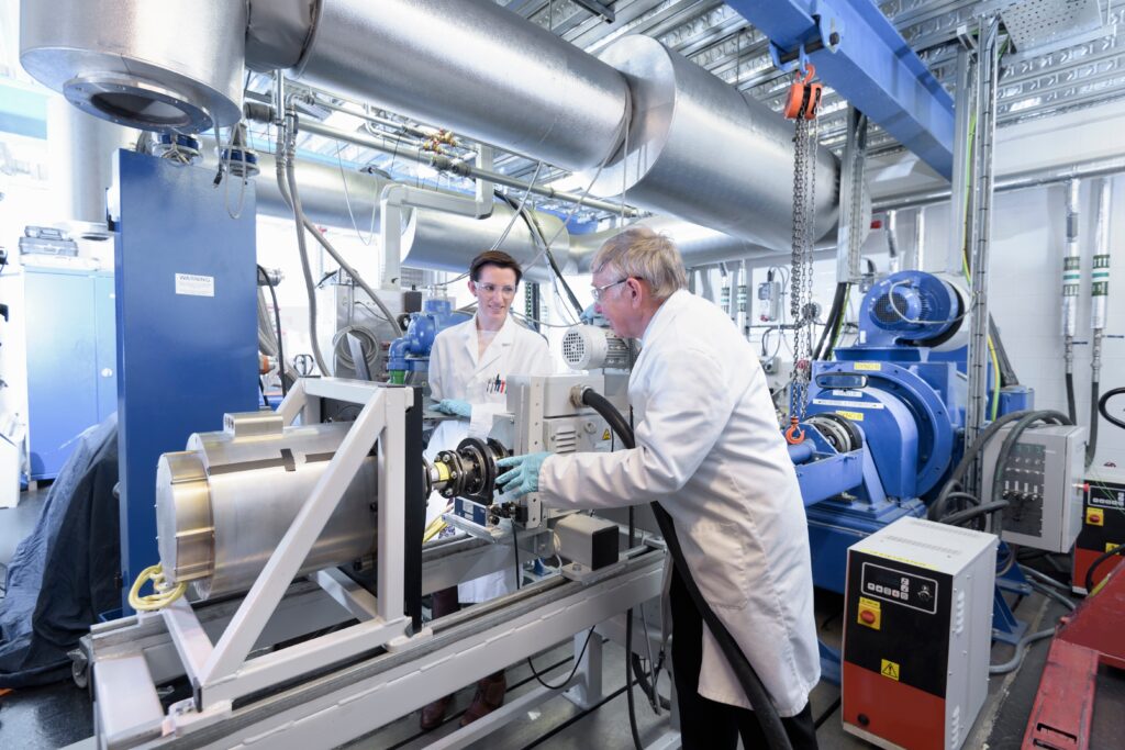 Scientists testing lithium car battery