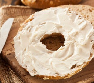 bagel with cream cheese