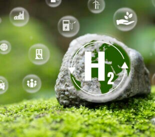 green hydrogen factory concept Production of hydrogen from renewable energy sources Reduce carbon dioxide and greenhouse gases It's a green industry. and alternative energy