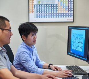 As universities continue to grow, academic labs will be required to accommodate an increasing number of new SEM researchers who need to be productive with minimal training.