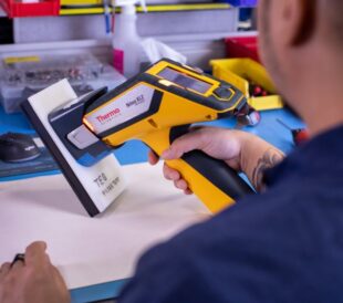 Maintaining Niton XRF analyzer