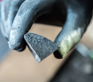 how to calculate the ppm weight of catalyst material analyzed on a handheld XRF analyzer.