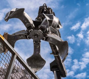 scrap metal recycling claw