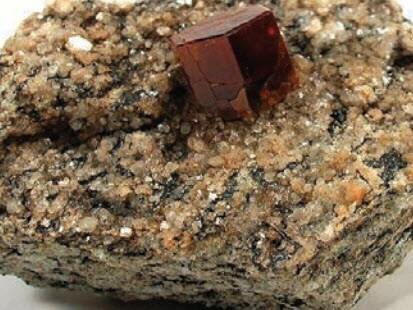 bastnasite crystal