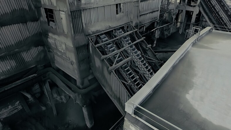 How is Mercury Monitored in a Cement Kiln?