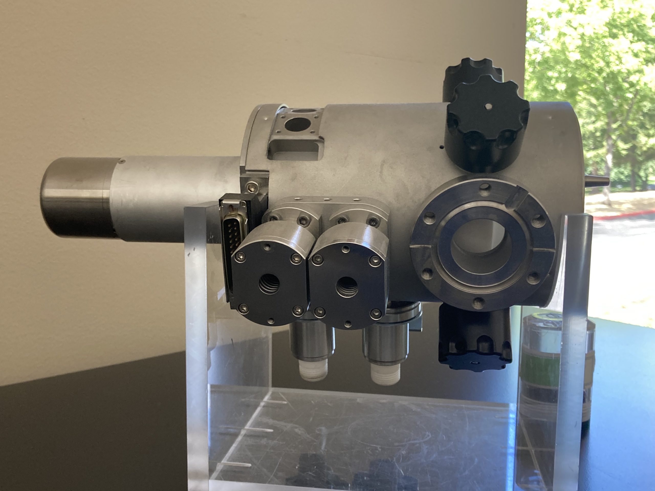 An early chamber for an ion column