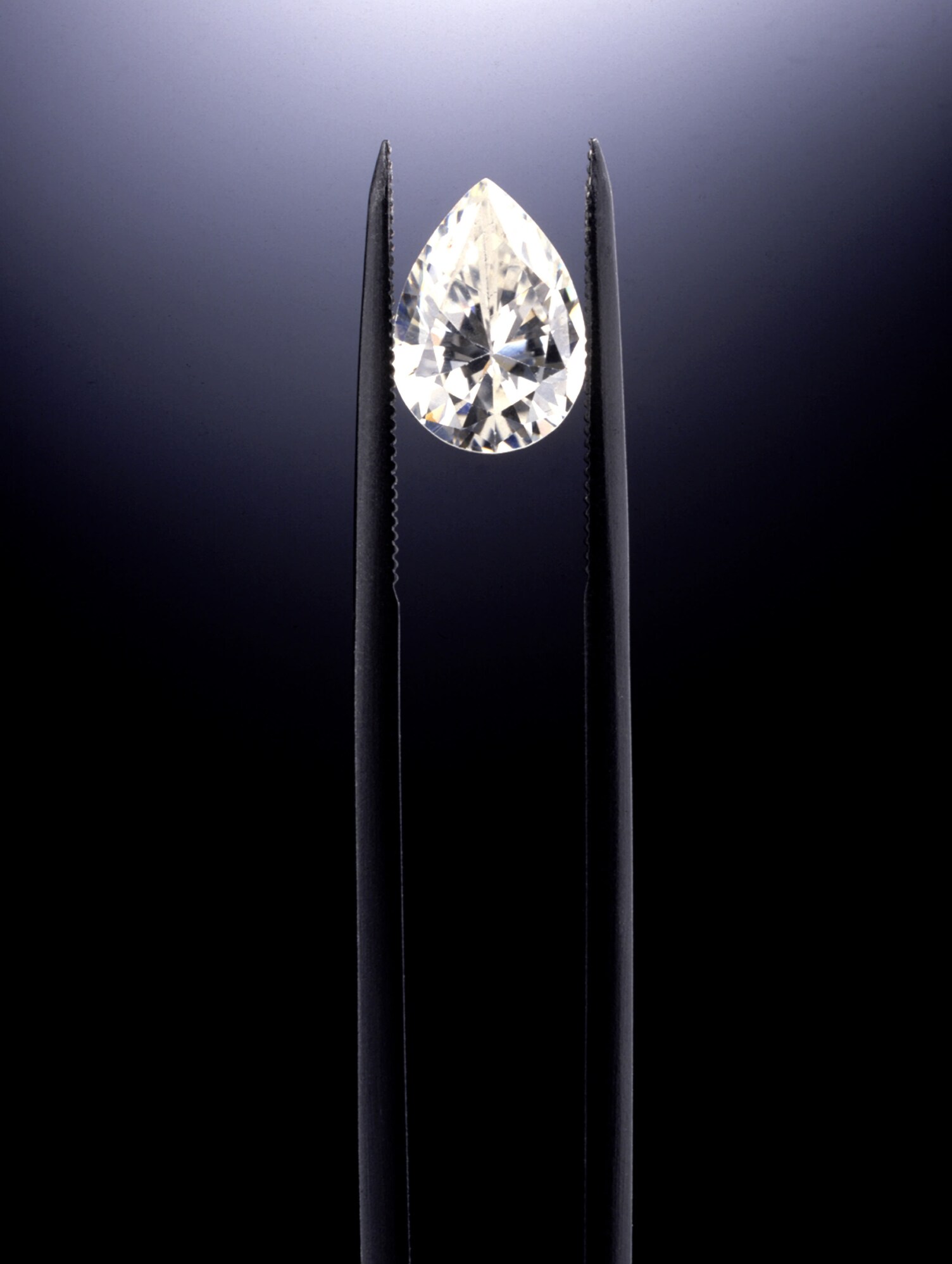Diamond in Tweezer