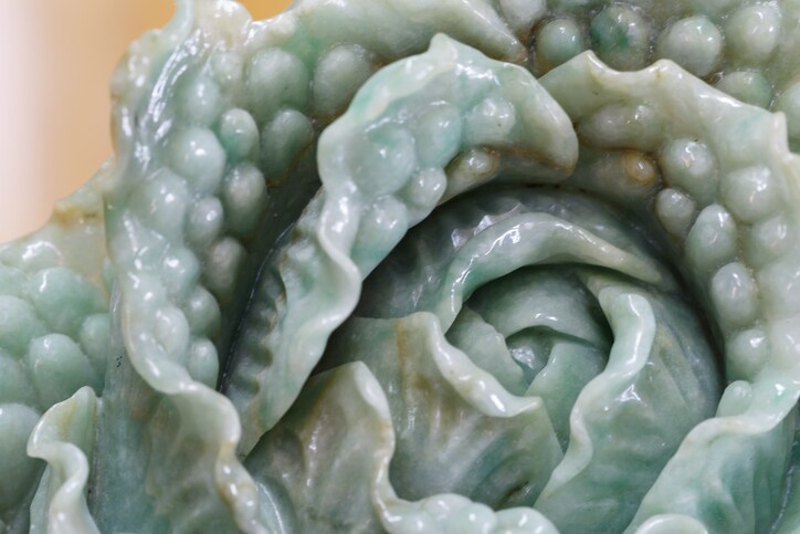 jade cabbage carving