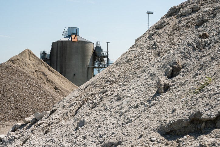 cement stockpile blending