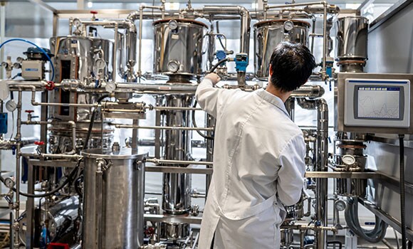 Fermentation process control in real time with fast, precise gas analysis Fermentation process control in real time with fast, precise gas analysis