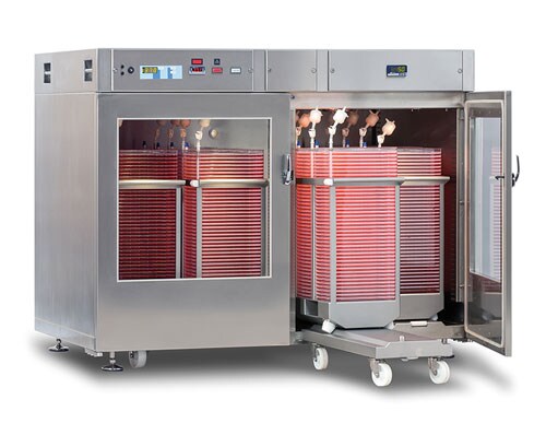 Nunc Cell Factory manipulator with racks and carts Nunc Cell Factory manipulator with racks and carts