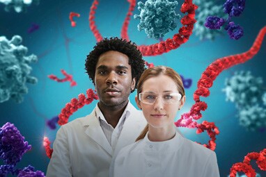 Custom mRNA Synthesis Service scientists