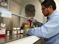 通过定制 3D 服务拓展研究领域 通过定制 3D 服务拓展研究领域