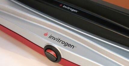Invitrogen Safe Imager 2.0 Blue Light Transilluminator on and off switch with red indication Invitrogen Safe Imager 2.0 Blue Light Transilluminator on and off switch with red indication