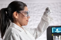 在75分钟内收集含有纯化质粒DNA的试管 在75分钟内收集含有纯化质粒DNA的试管