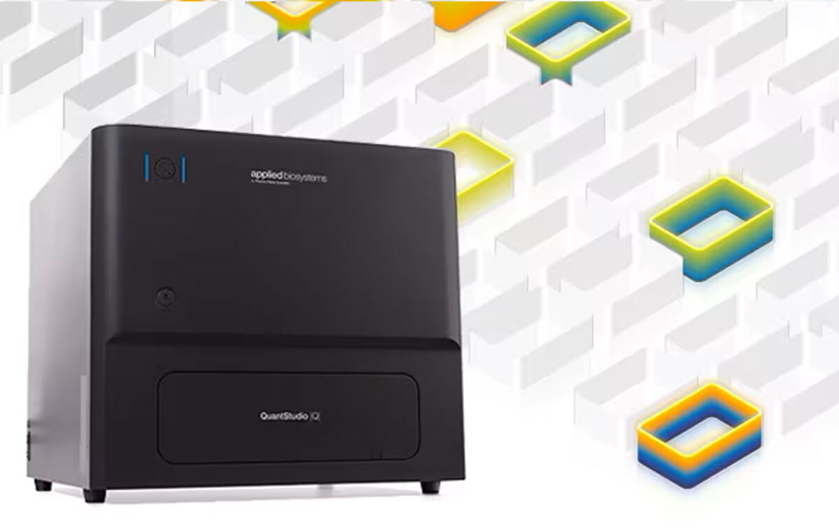 Image of the QuanStudio Absolute Q Digital PCR System over graphic background Image of the QuanStudio Absolute Q Digital PCR System over graphic background