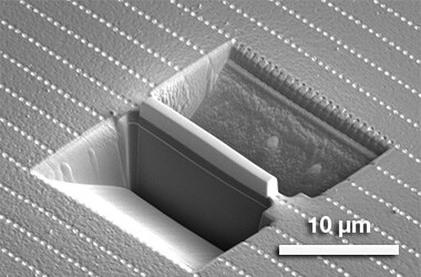 Semiconductor sample preparation with AutoTEM Software. Semiconductor sample preparation with AutoTEM Software.